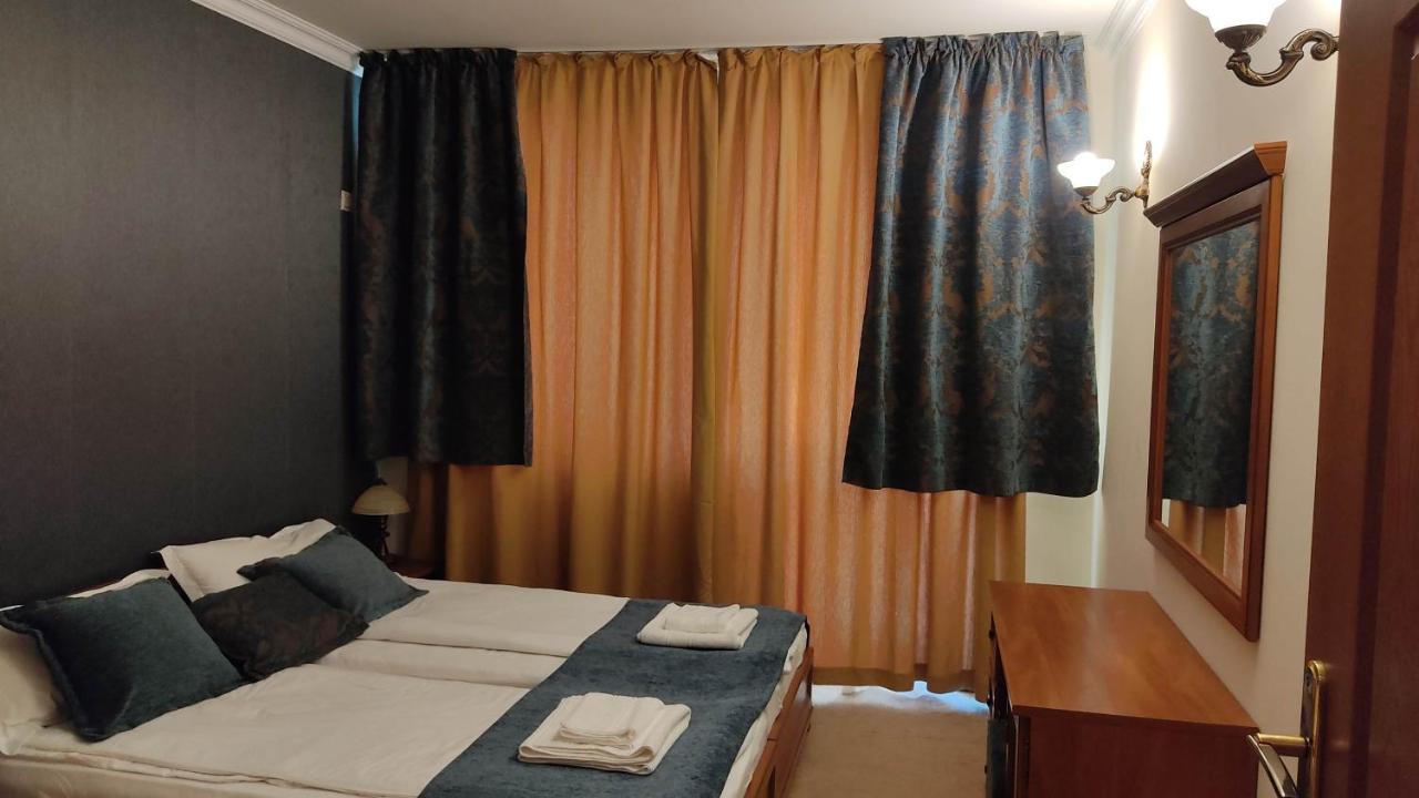 Annett Apartments At Emerald Hotel Bansko Eksteriør billede